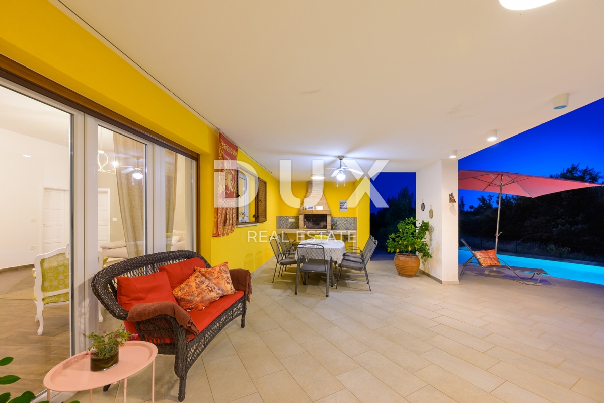 ISTRIA, SVETVINČENAT - Villa moderna in un'ottima posizione