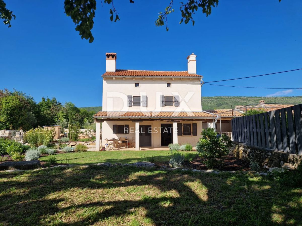 ISTRIA, RABAC - Una magica tenuta con due case vicino al mare