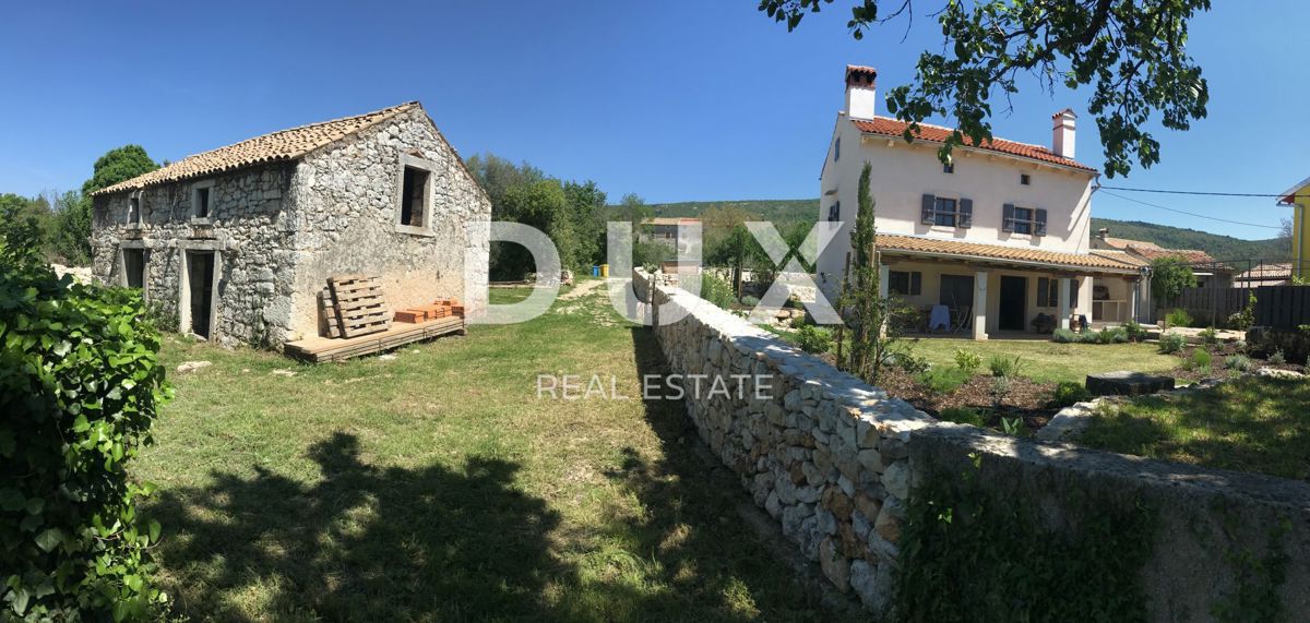 ISTRIA, RABAC - Una magica tenuta con due case vicino al mare