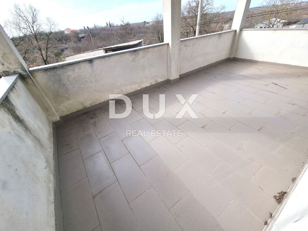 ISTRIA, MARČANA - Casa con garage nel villaggio, non finita