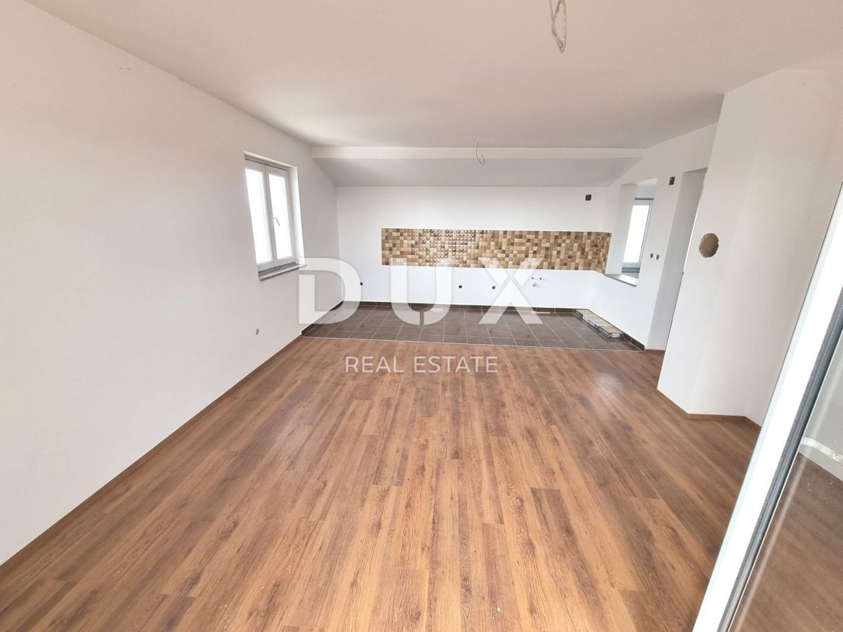 ISTRIA, MARČANA - Casa con garage nel villaggio, non finita