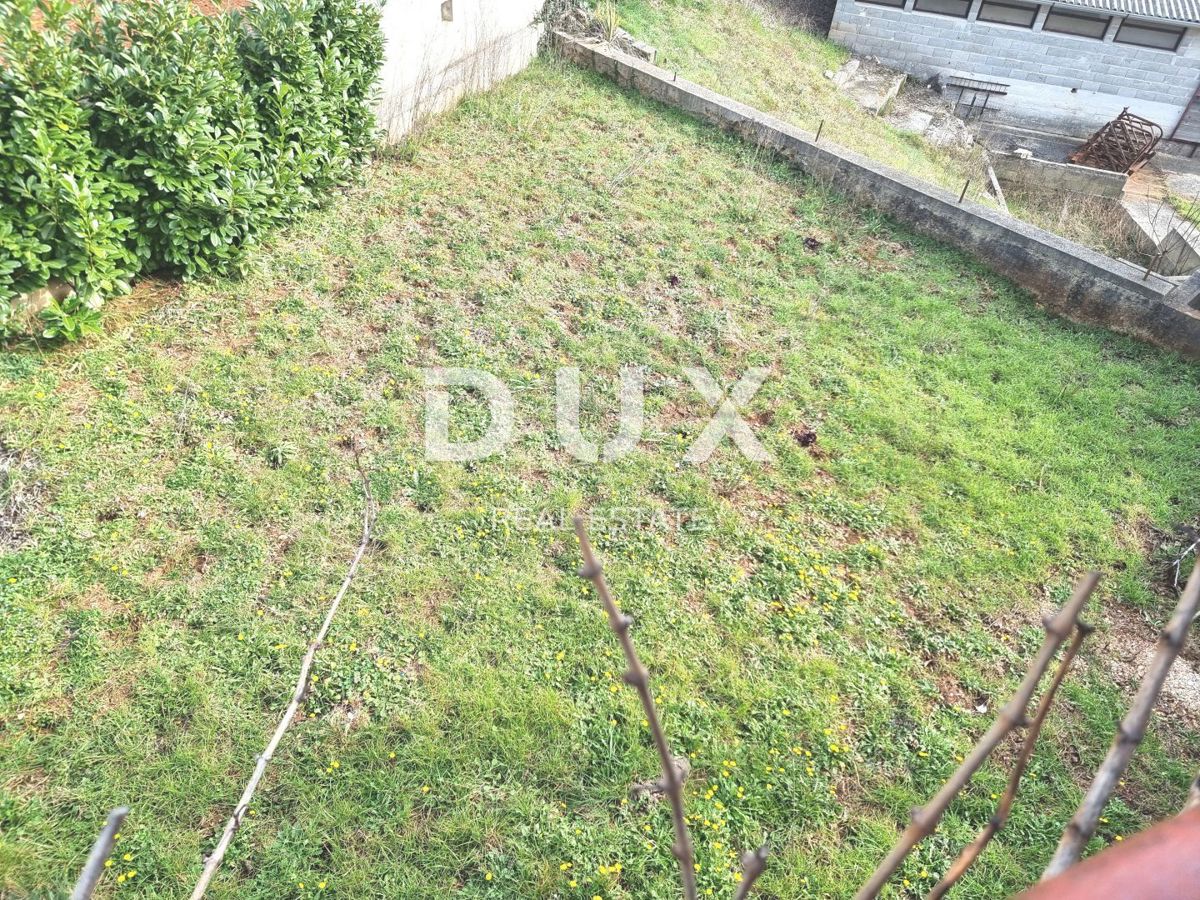 ISTRIA, MARČANA - Casa con garage nel villaggio, non finita