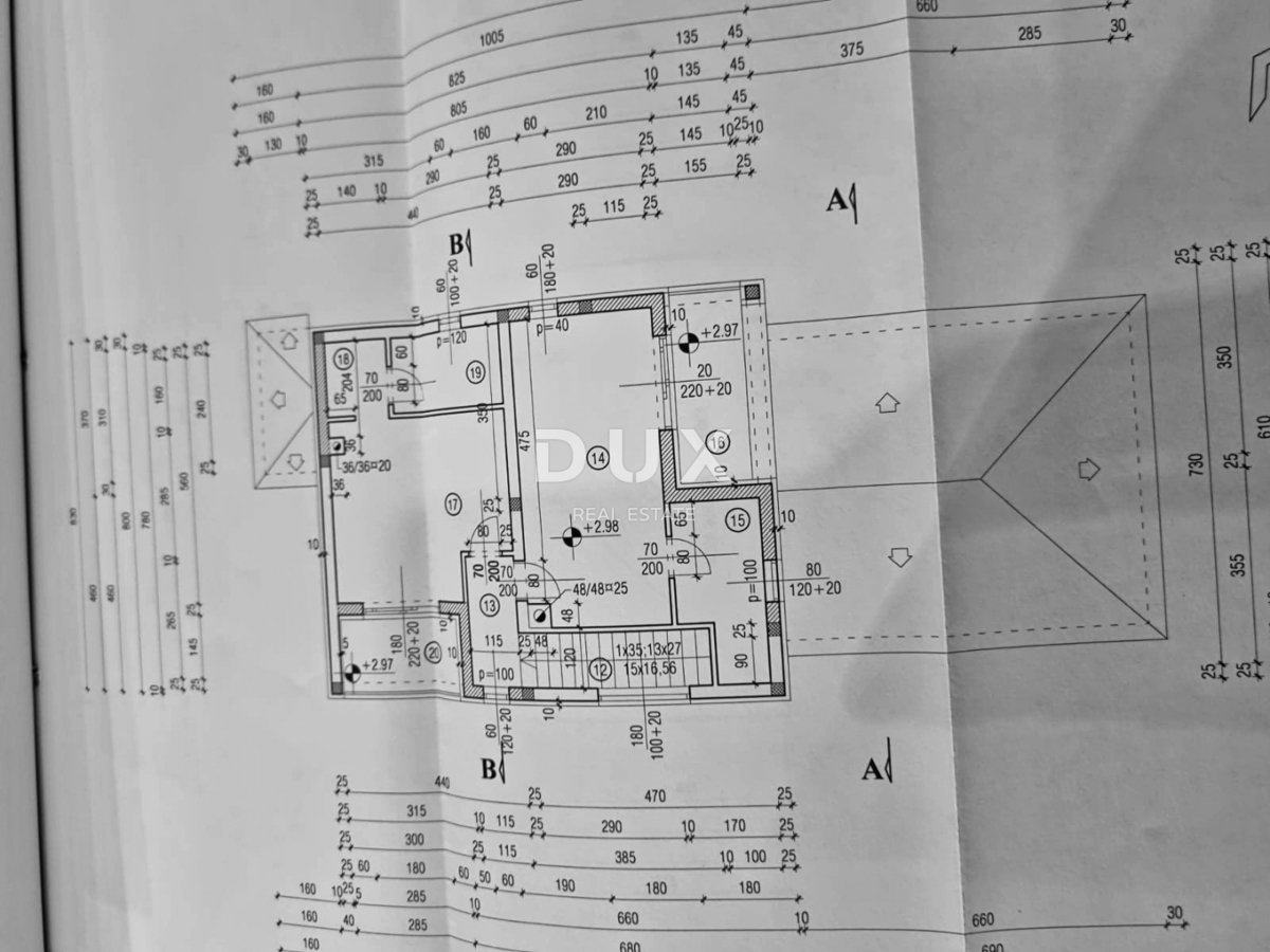 ISTRIA, PARENZO - Casa confortevole con piscina