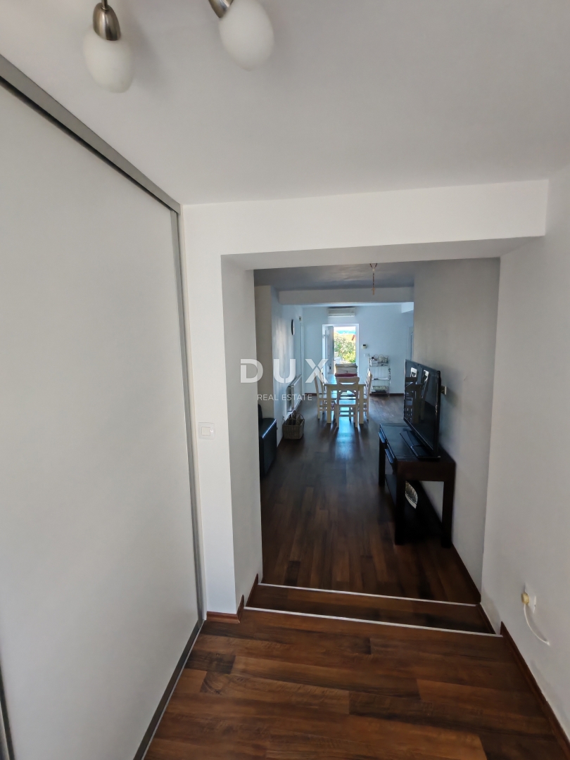 ZADAR, PETRČANE - Casa con 3 ampi appartamenti e una splendida vista sul mare! Punta Skala!