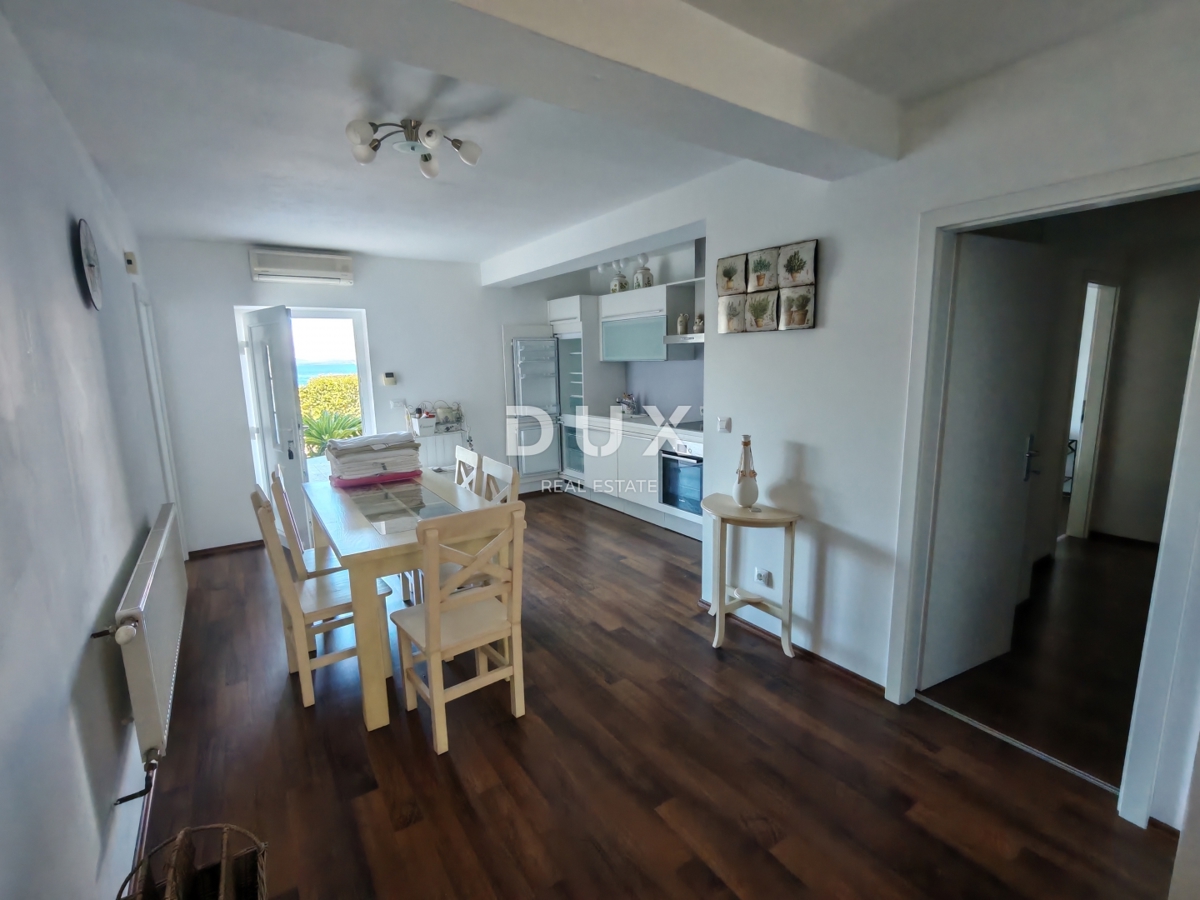 ZADAR, PETRČANE - Casa con 3 ampi appartamenti e una splendida vista sul mare! Punta Skala!