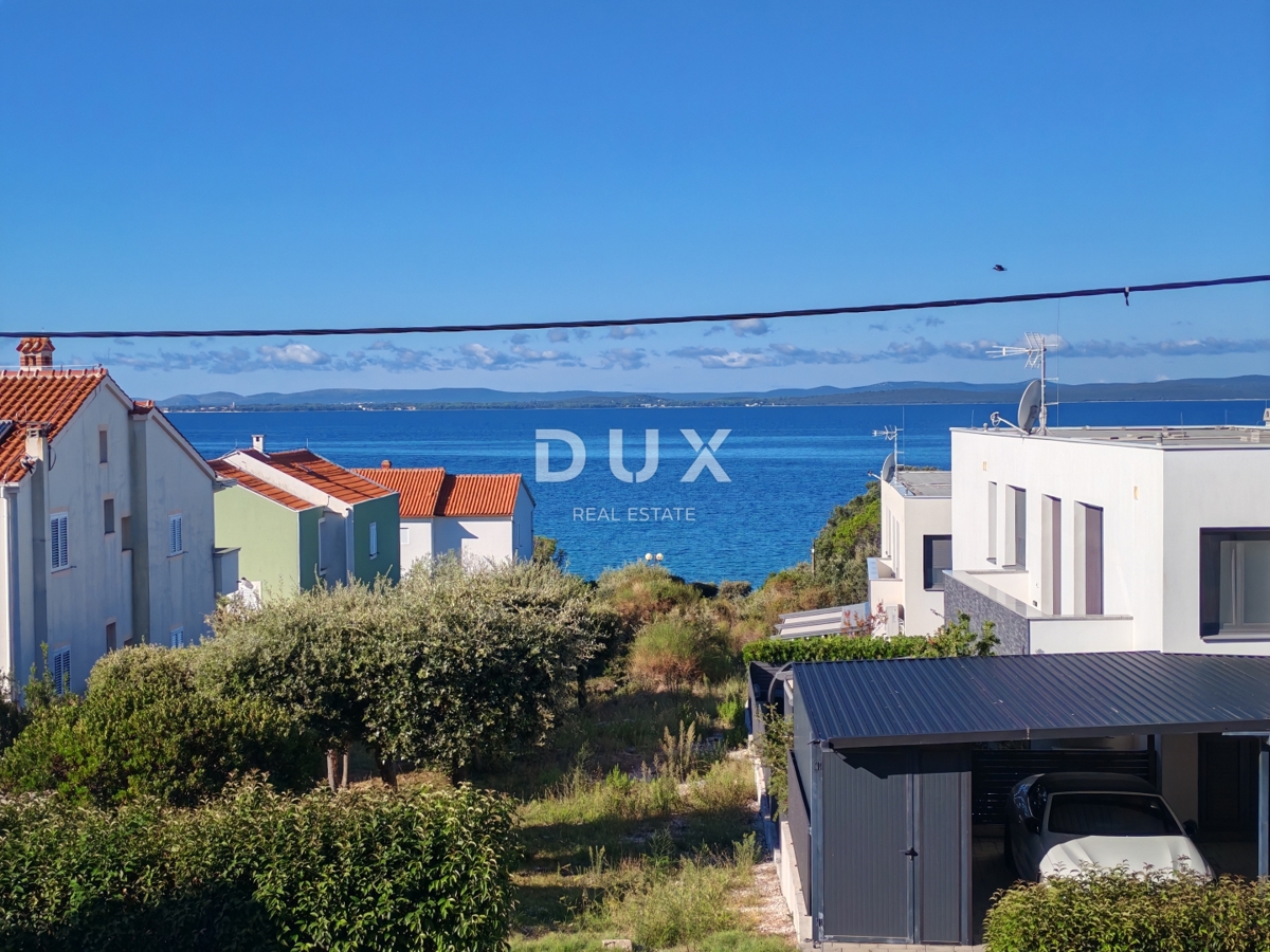 ZADAR, PETRČANE - Casa con 3 ampi appartamenti e una splendida vista sul mare! Punta Skala!