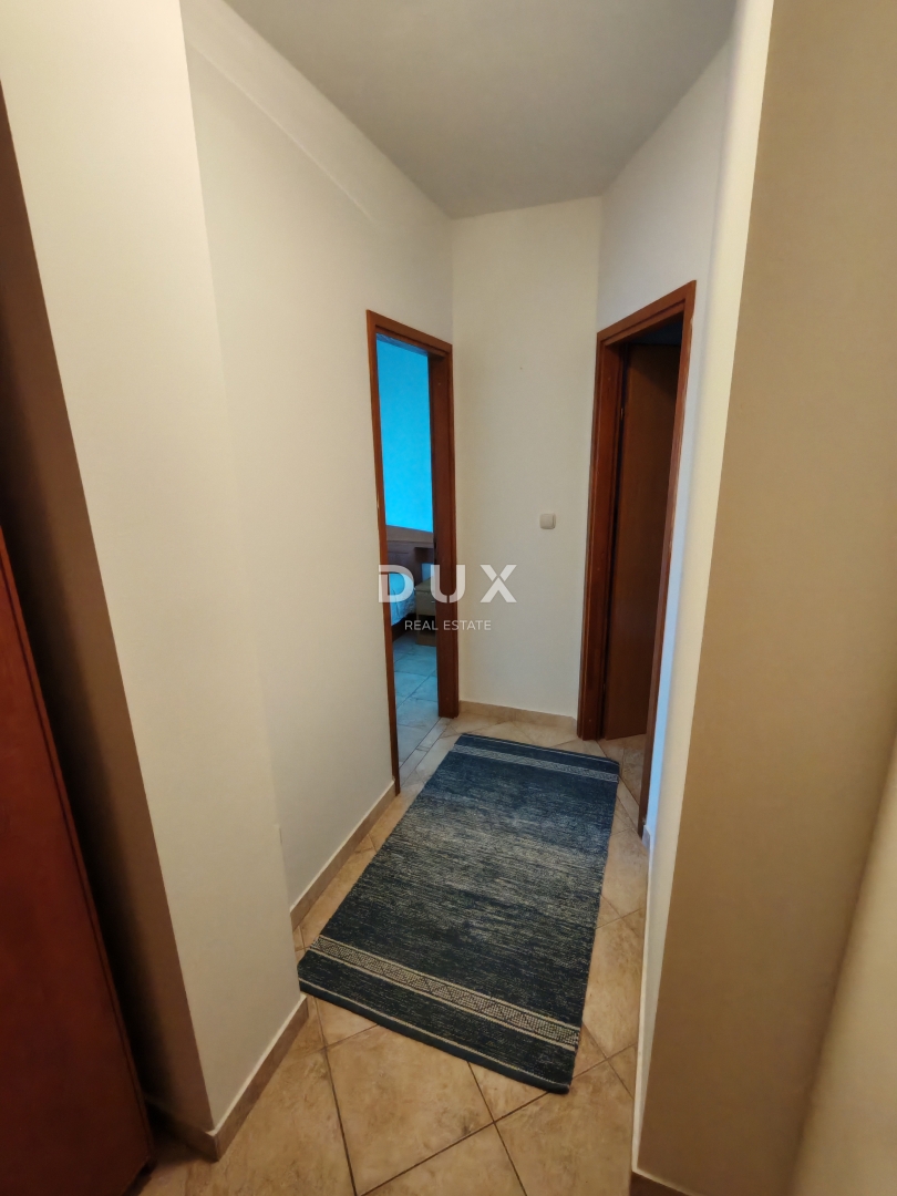 ZADAR, PETRČANE - Casa con 3 ampi appartamenti e una splendida vista sul mare! Punta Skala!