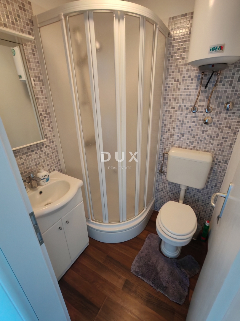 ZADAR, PETRČANE - Casa con 3 ampi appartamenti e una splendida vista sul mare! Punta Skala!