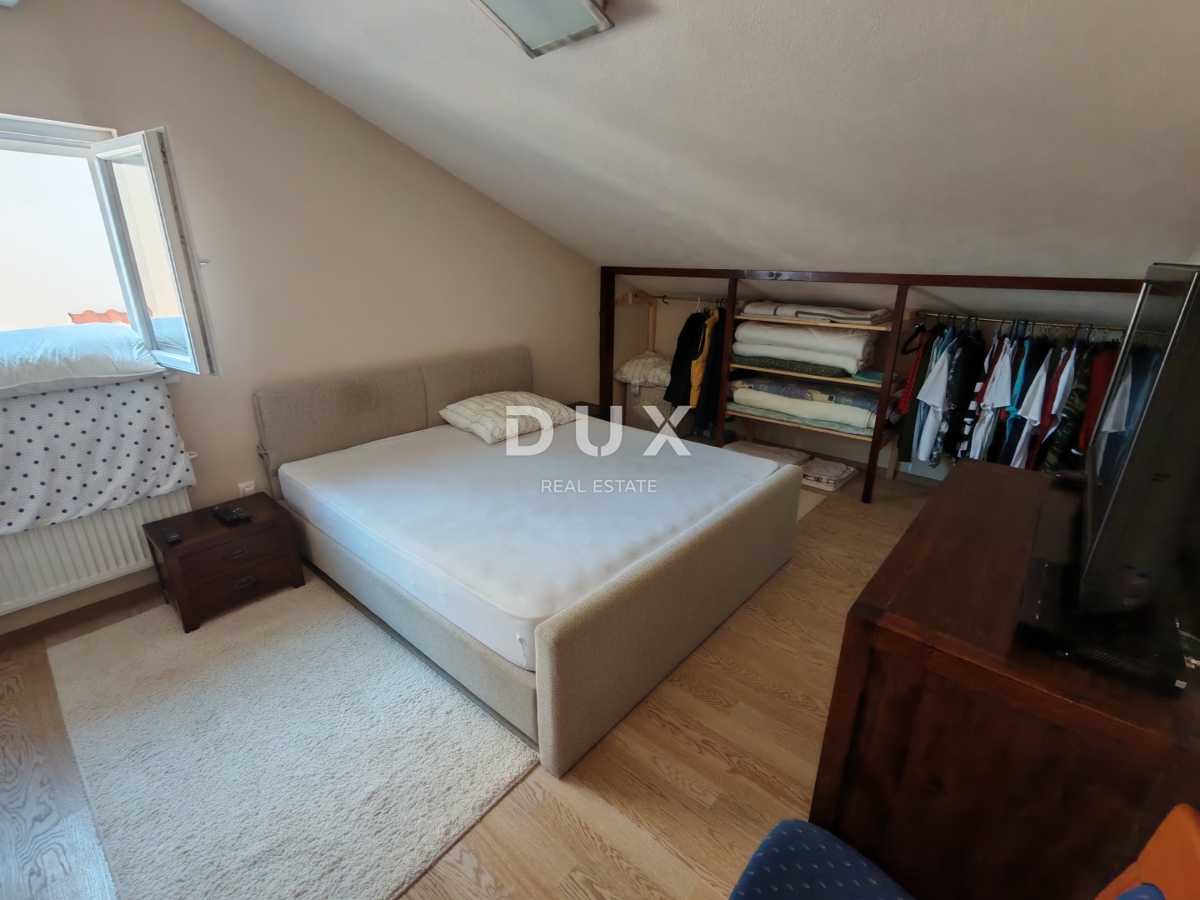 ZADAR, PETRČANE - Casa con 3 ampi appartamenti e una splendida vista sul mare! Punta Skala!