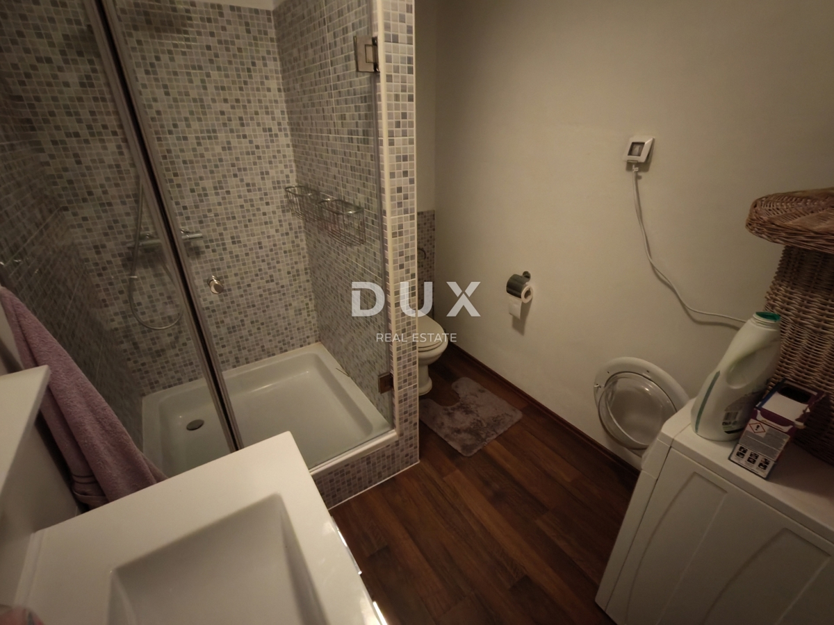 ZADAR, PETRČANE - Casa con 3 ampi appartamenti e una splendida vista sul mare! Punta Skala!