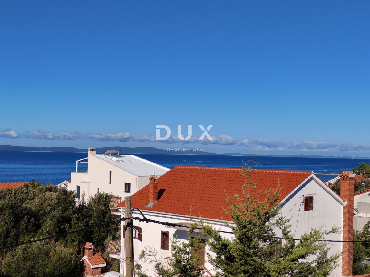 ZADAR, PETRČANE - Casa con 3 ampi appartamenti e una splendida vista sul mare! Punta Skala!