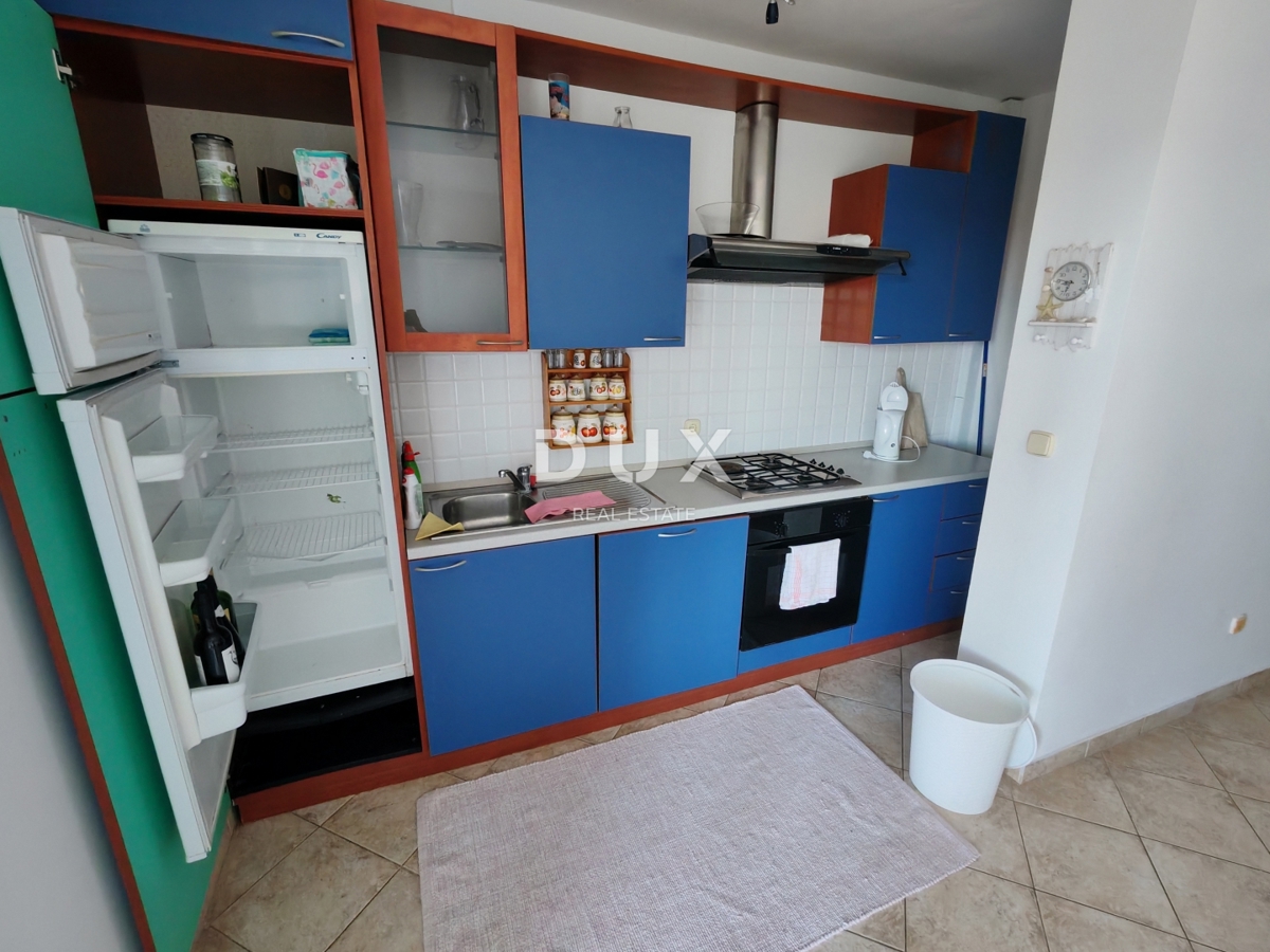 ZADAR, PETRČANE - Casa con 3 ampi appartamenti e una splendida vista sul mare! Punta Skala!