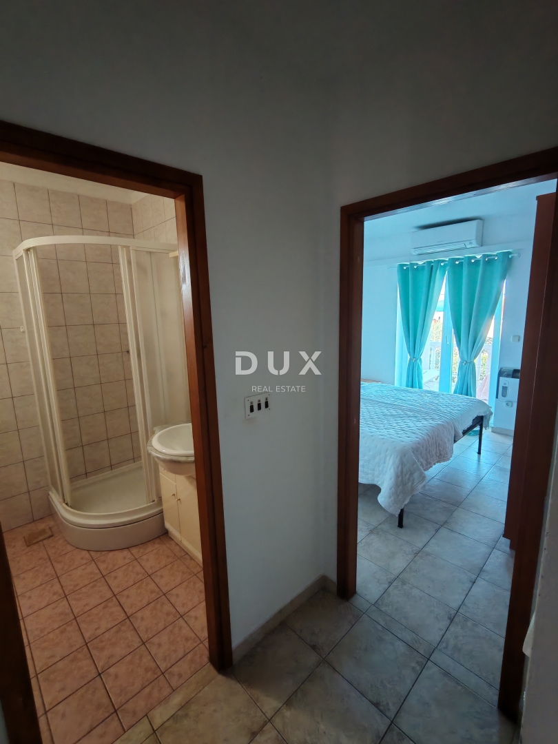 ZADAR, PETRČANE - Casa con 3 ampi appartamenti e una splendida vista sul mare! Punta Skala!