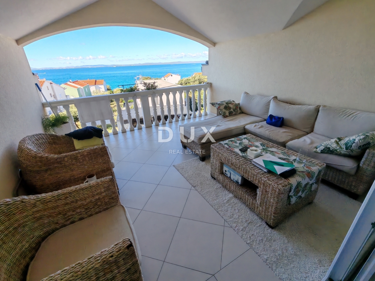 ZADAR, PETRČANE - Casa con 3 ampi appartamenti e una splendida vista sul mare! Punta Skala!