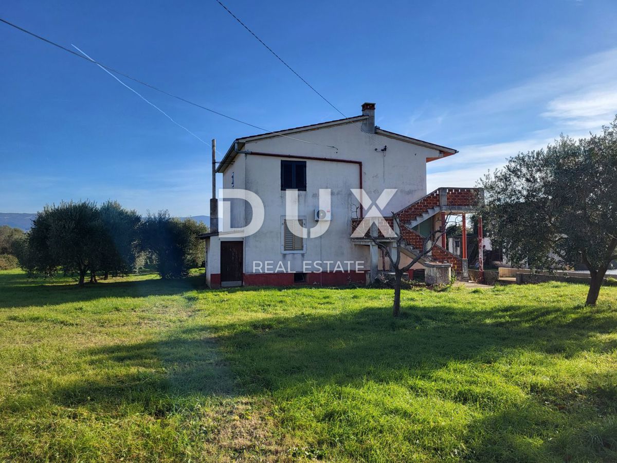 ISTRIA, MARČANA - Casa con 2 appartamenti e piscina su un ampio giardino