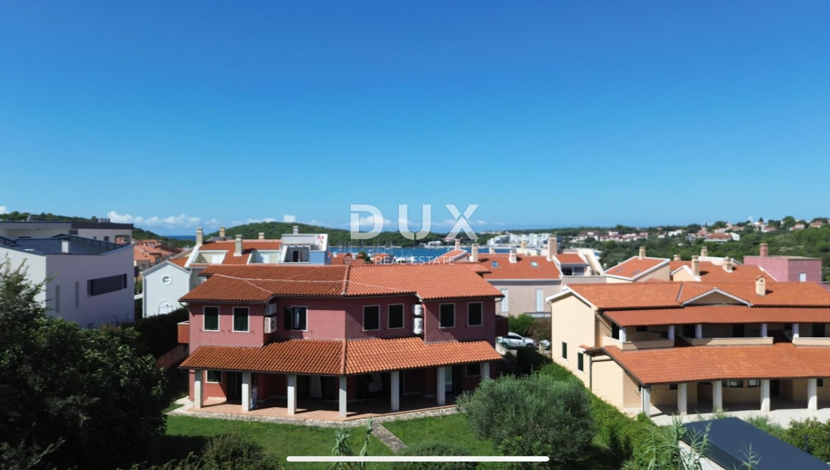 ISTRIA, BANJOLE (Volme) - Solo nella nostra offerta c'è una villa familiare con garage e tre appartamenti!
