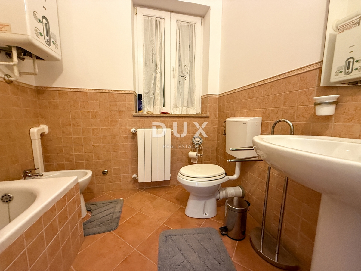 ISTRIA, BANJOLE (Volme) - Solo nella nostra offerta c'è una villa familiare con garage e tre appartamenti!