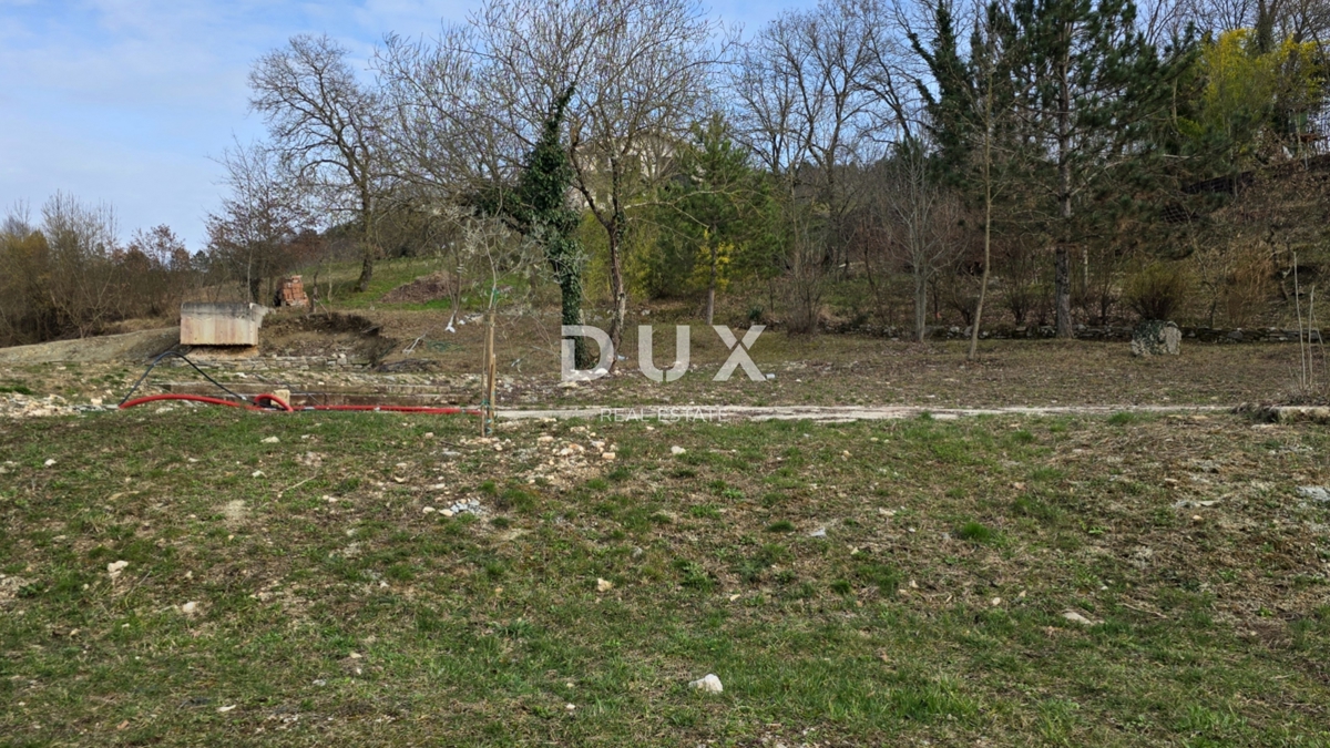 ISTRIA, CEROVLJE - Comodo terreno edificabile