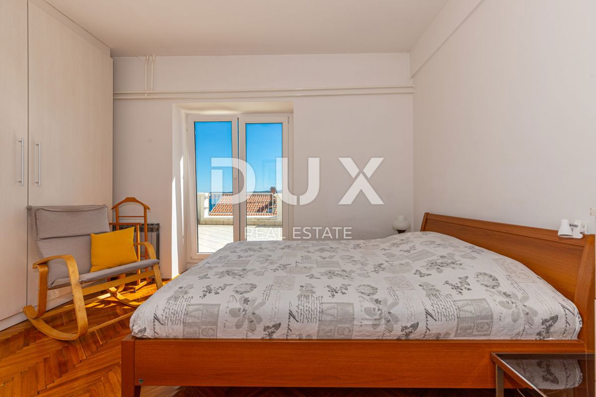 CRIKVENICA - edificio residenziale commerciale in una posizione privilegiata