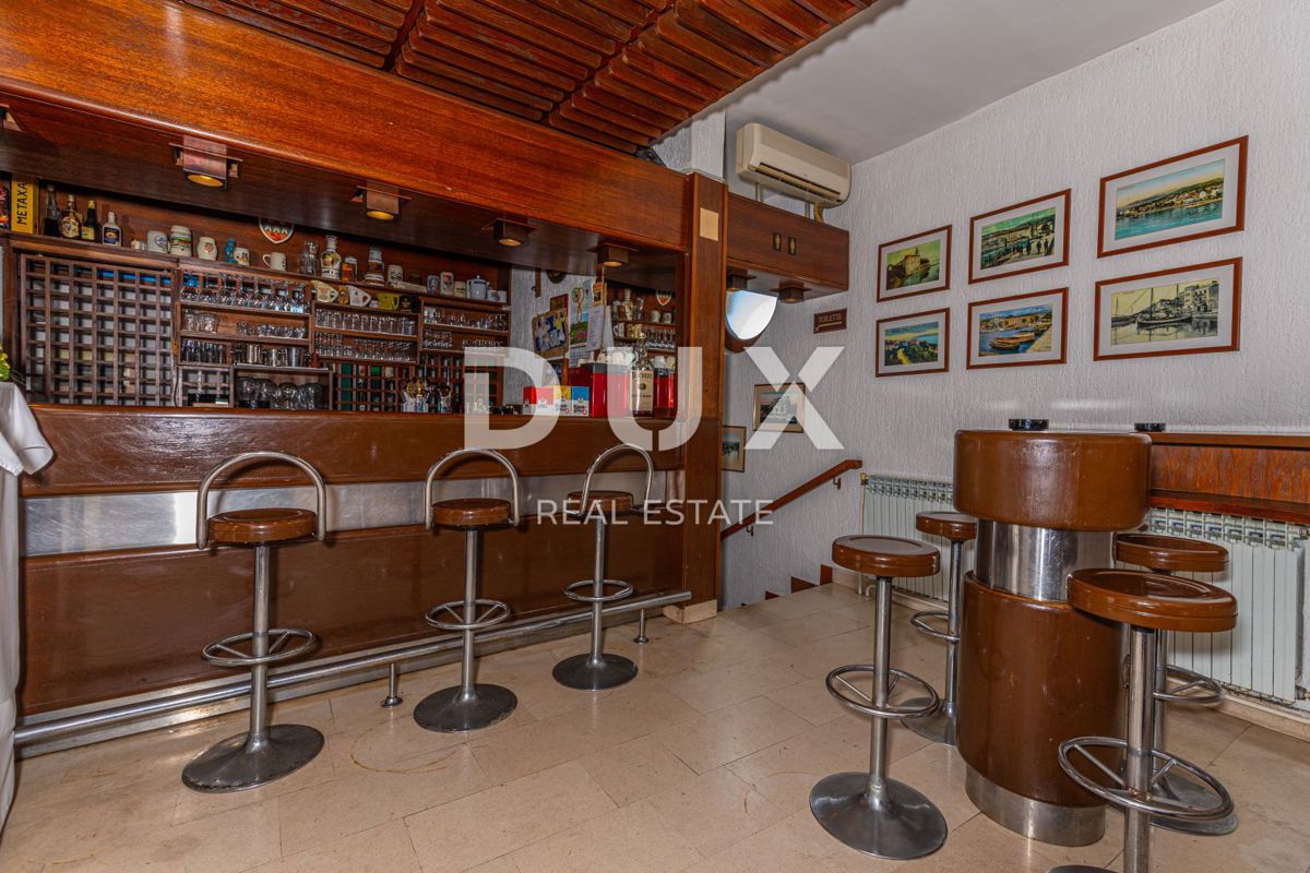 CRIKVENICA - edificio residenziale commerciale in una posizione privilegiata