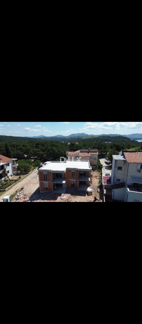 ŠIBENIK, BRODARICA – Appartamento in un nuovo edificio con vista sul mare e sulle isole