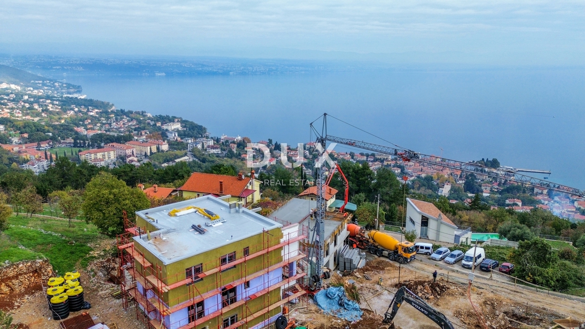 ABBAZIA, LOVRAN – residenza di lusso con piscina privata e vista panoramica sul mare