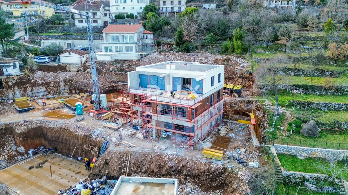 ABBAZIA, LOVRAN – residenza di lusso con piscina privata e vista panoramica sul mare