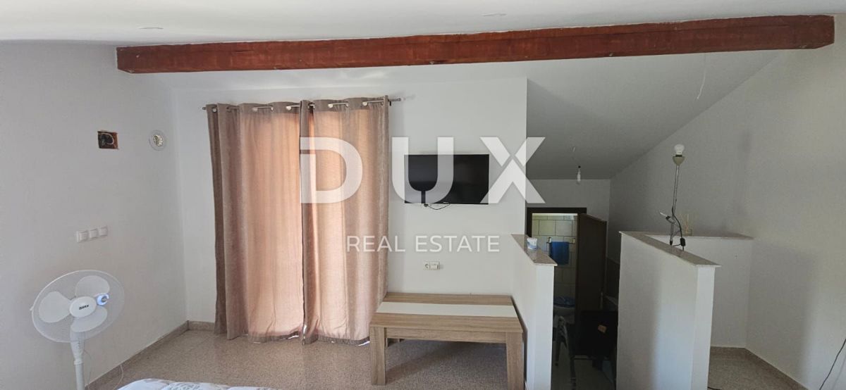 ISTRIA, KRNICA - Casa indipendente a 200 metri dal mare