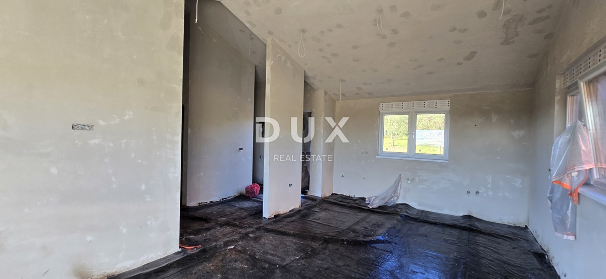 ISTRIA, PARENZO - Calda casa a un piano in un ambiente idilliaco