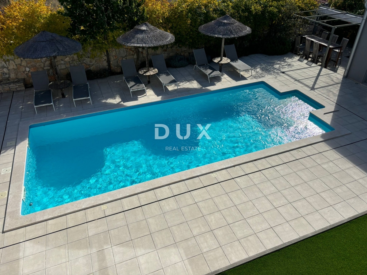 ISTRIA, PARENZO - Due case in stile rustico moderno con garage e un'offerta speciale!