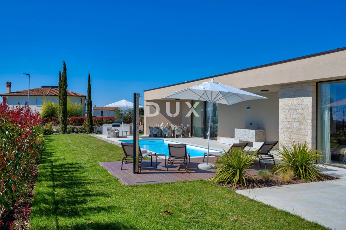 ISTRIA, PARENZO - Casa di lusso con piscina ai margini del villaggio