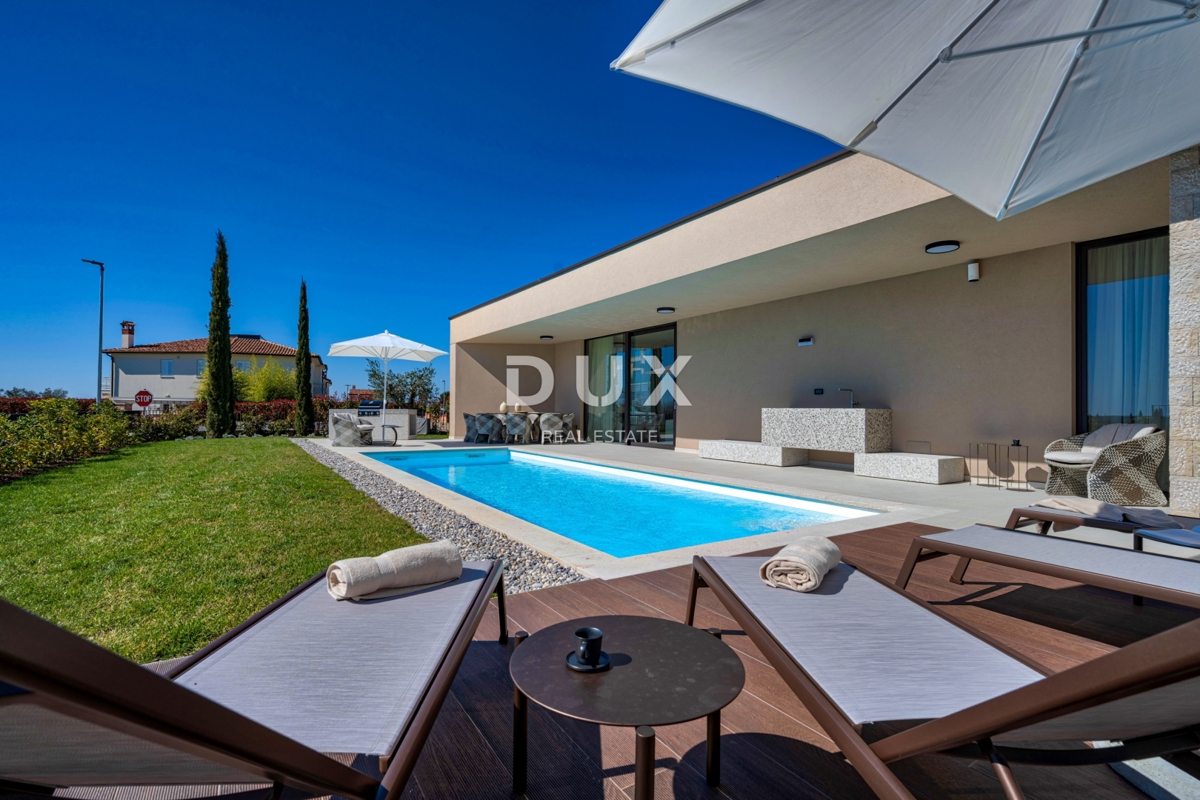ISTRIA, PARENZO - Casa di lusso con piscina ai margini del villaggio