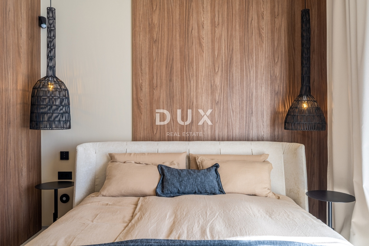 ISTRIA, PARENZO - Casa di lusso con piscina ai margini del villaggio