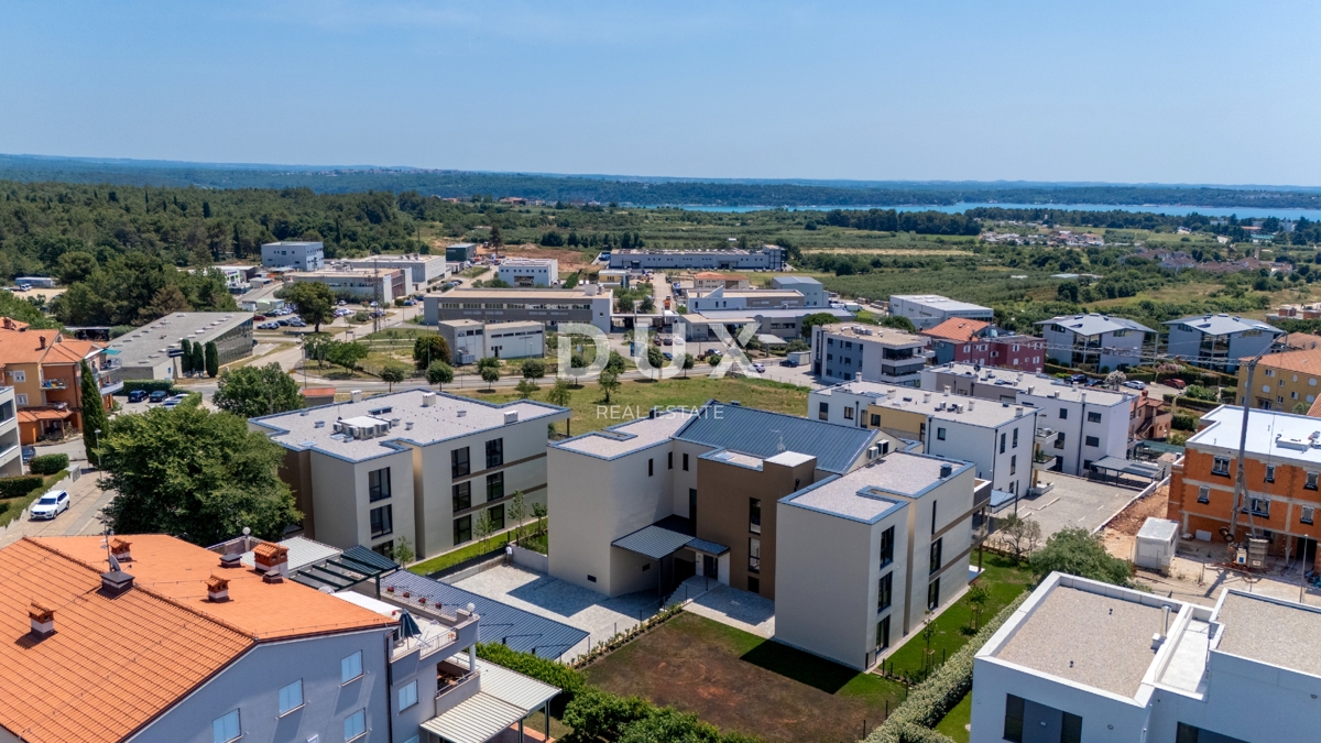 ISTRIA, NOVIGRAD - Appartamento con giardino in un lussuoso edificio di nuova costruzione