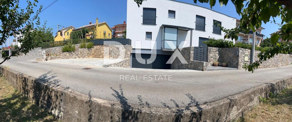 RIJEKA, ZAMET - nuova costruzione, casa a due piani con garage e giardino, prezzo ribassato!