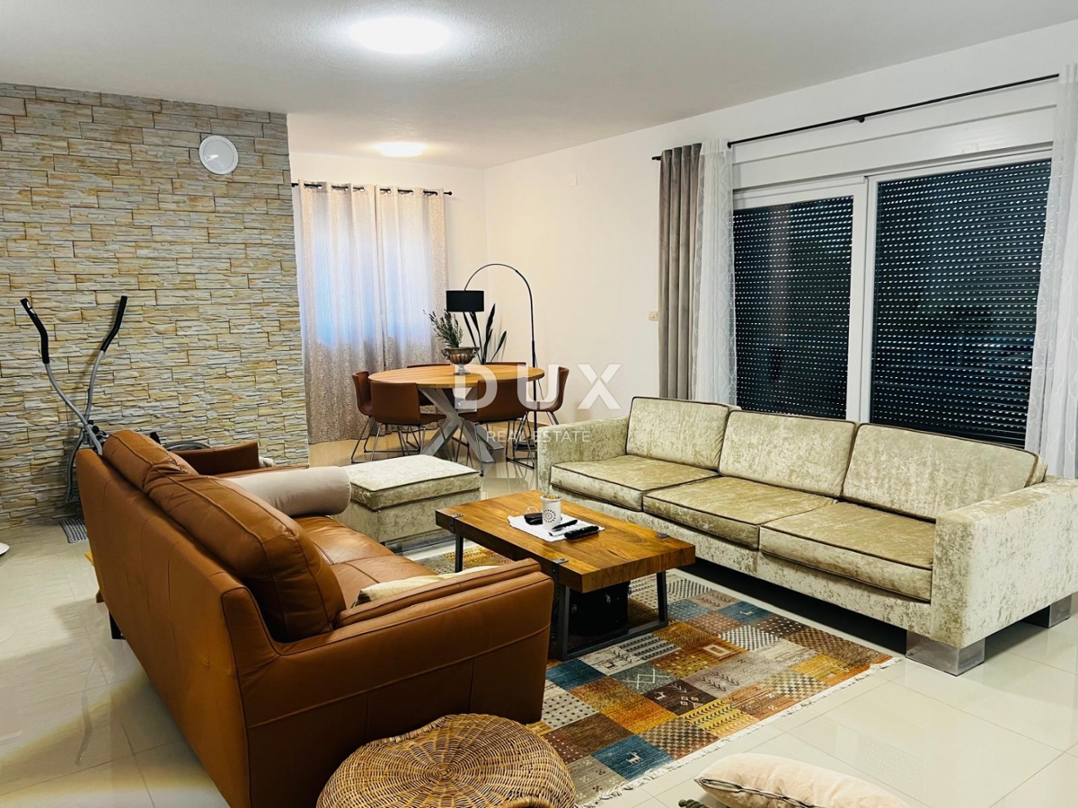 RIJEKA, ZAMET - nuova costruzione, casa a due piani con garage e giardino, prezzo ribassato!