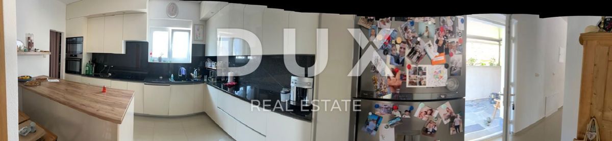 RIJEKA, ZAMET - nuova costruzione, casa a due piani con garage e giardino, prezzo ribassato!