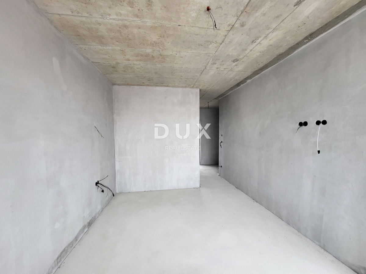 ISTRIA, MEDULIN - Casa con piscina, terrazza sul tetto e vista mare