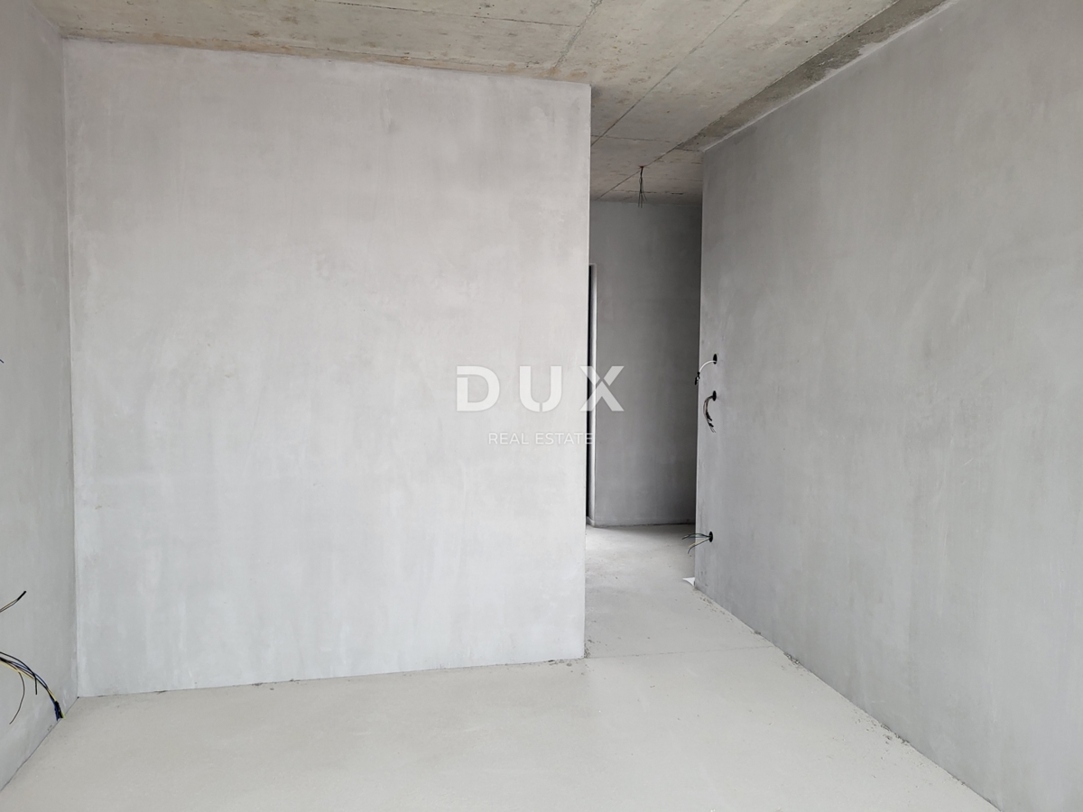 ISTRIA, MEDULIN - Casa con piscina, terrazza sul tetto e vista mare