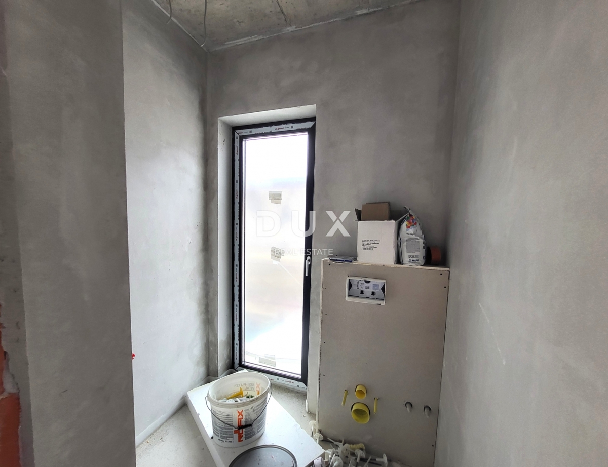 ISTRIA, MEDULIN - Casa con piscina, terrazza sul tetto e vista mare