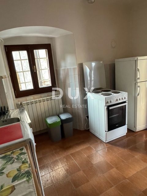 OPATIJA, POBRI - Villa del 1886 con oggetti d'antiquariato in pietra