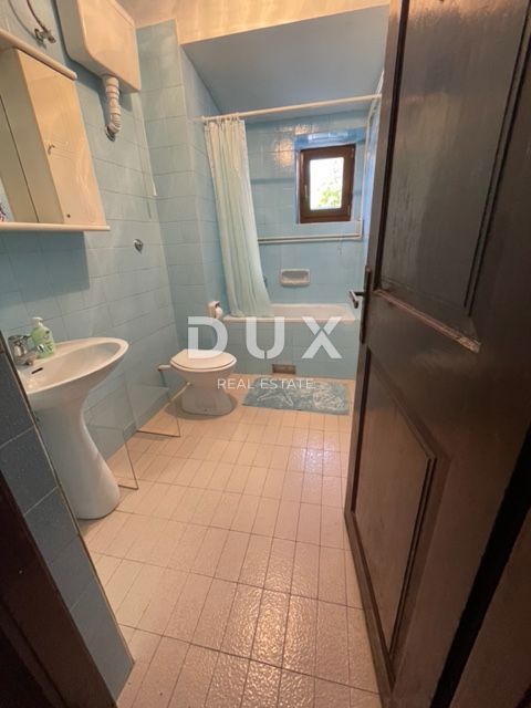 OPATIJA, POBRI - Villa del 1886 con oggetti d'antiquariato in pietra