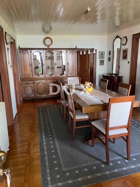 OPATIJA, POBRI - Villa del 1886 con oggetti d'antiquariato in pietra