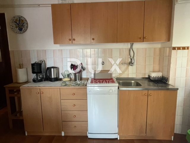 OPATIJA, POBRI - Villa del 1886 con oggetti d'antiquariato in pietra