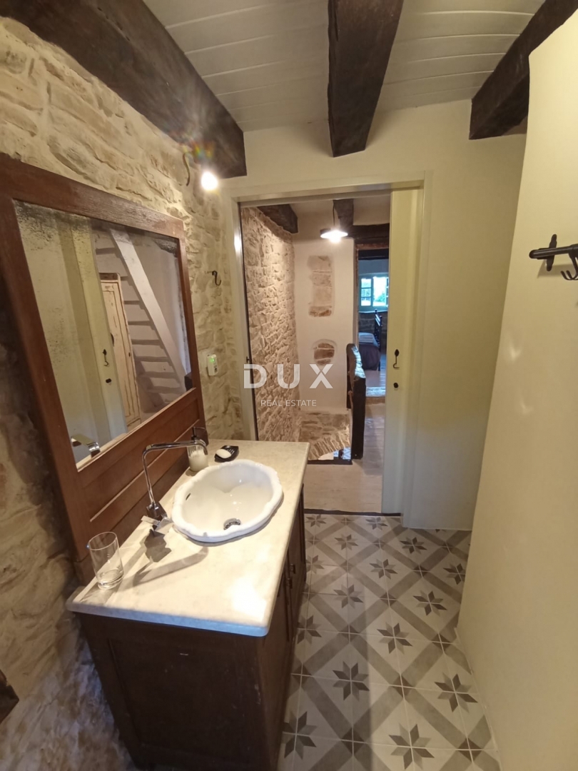 ISTRIA, SVETVINČENAT - Casa in pietra ristrutturata