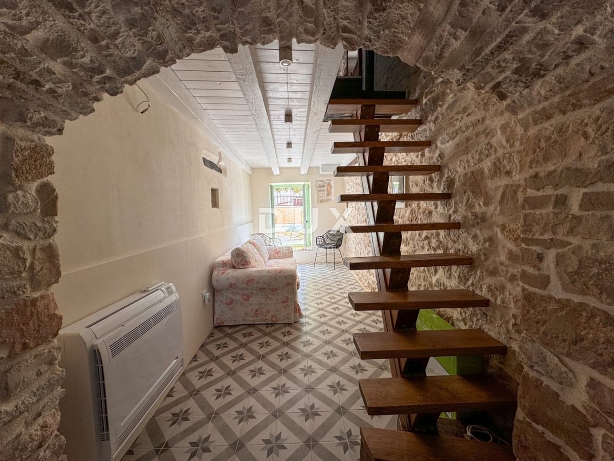 ISTRIA, SVETVINČENAT - Casa in pietra ristrutturata