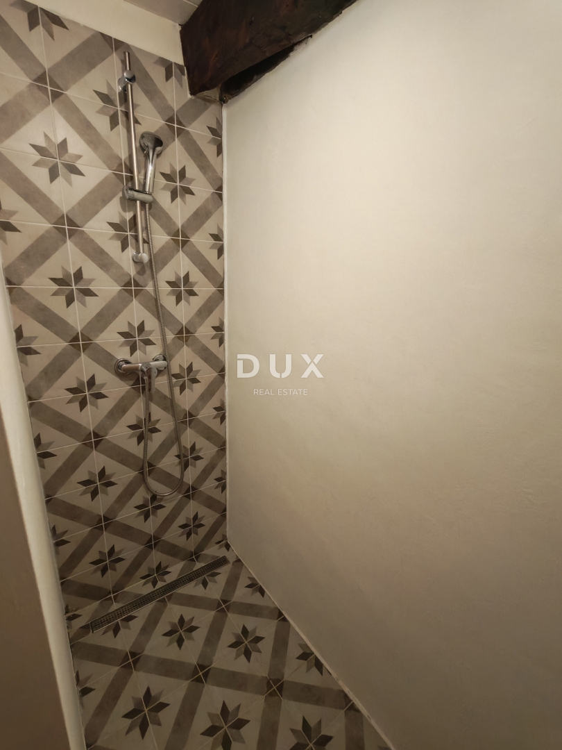 ISTRIA, SVETVINČENAT - Casa in pietra ristrutturata