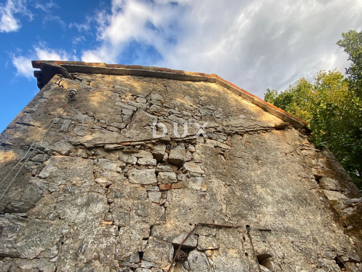 RIJEKA, KASTAV - casa indipendente con cortile + 761 m2 di giardino! OCCASIONE!