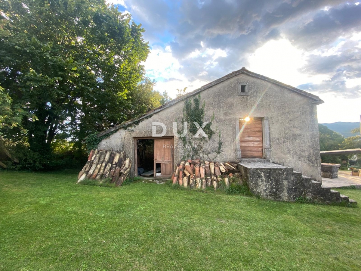 RIJEKA, KASTAV - casa indipendente con cortile + 761 m2 di giardino! OCCASIONE!