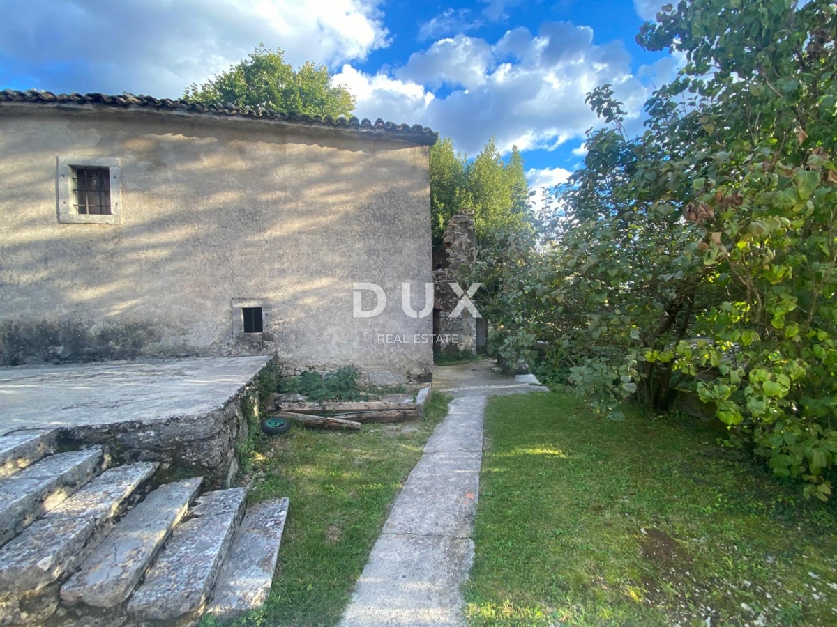 RIJEKA, KASTAV - casa indipendente con cortile + 761 m2 di giardino! OCCASIONE!